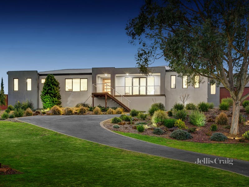 19 Bellbird Drive, Lilydale, Vic 3140 Property Details