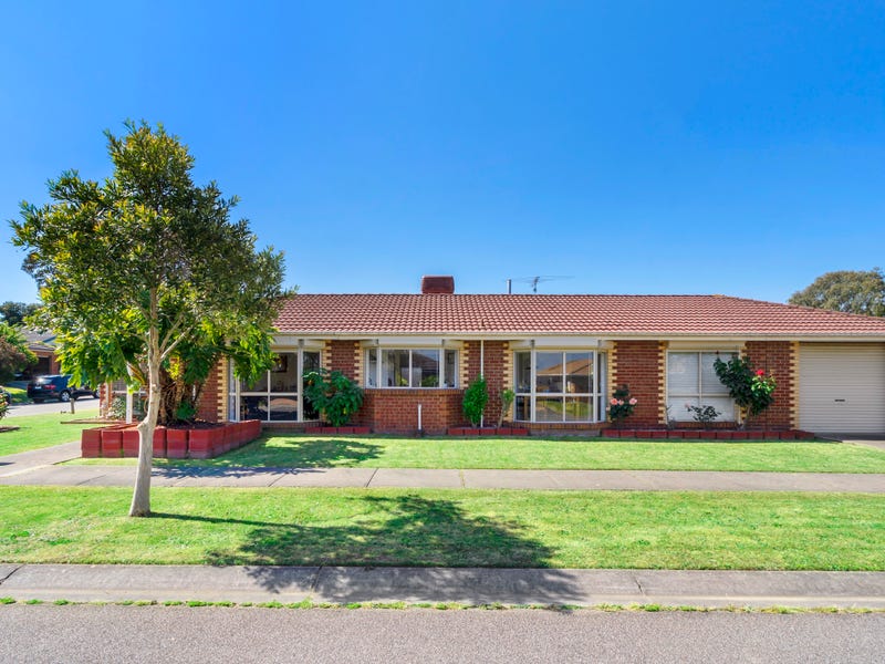 14 Wilmott Close, Berwick, Vic 3806 Property Details