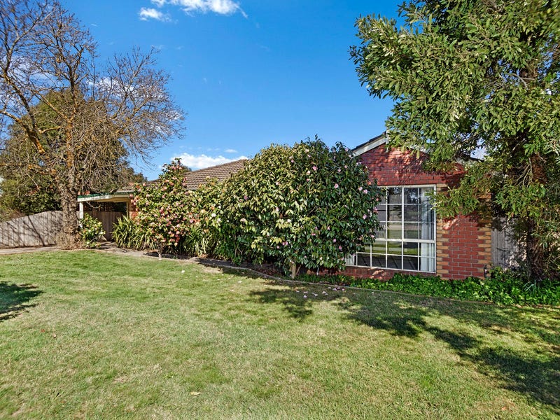 50 Honeysuckle Lane, Woodend, VIC 3442