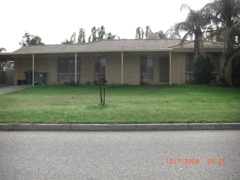 18 Bodicoat Drive, Brookdale, WA 6112 Property Details