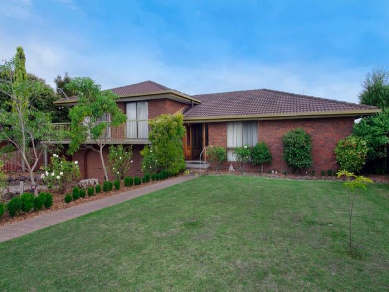 73 Oberon Drive, Belmont, Vic 3216 Property Details