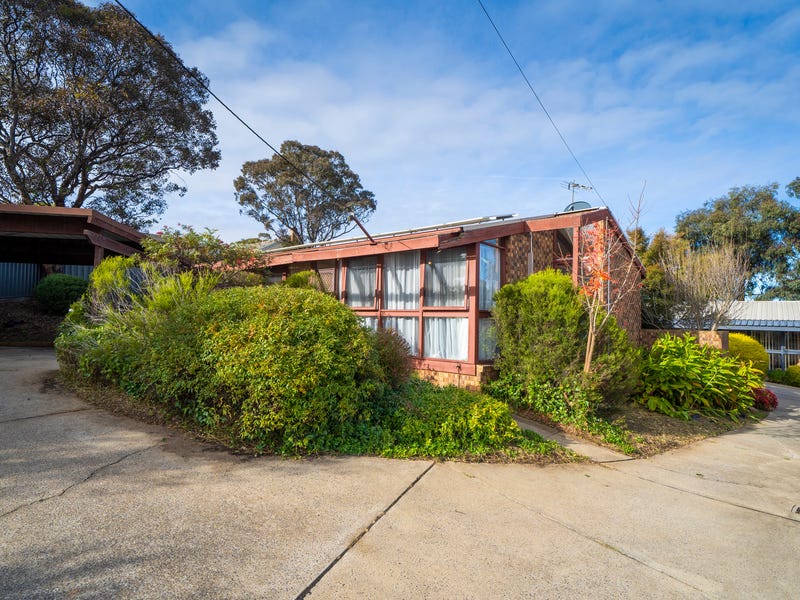 1/30 Muir Place, Queanbeyan West, NSW 2620
