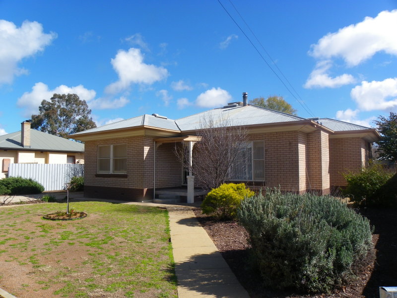 12 Wodonga Ave, Loxton, SA 5333 Property Details
