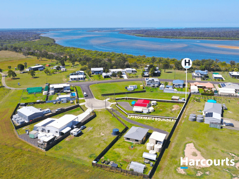 5 HENRY CT, Buxton, Qld 4660 Property Details