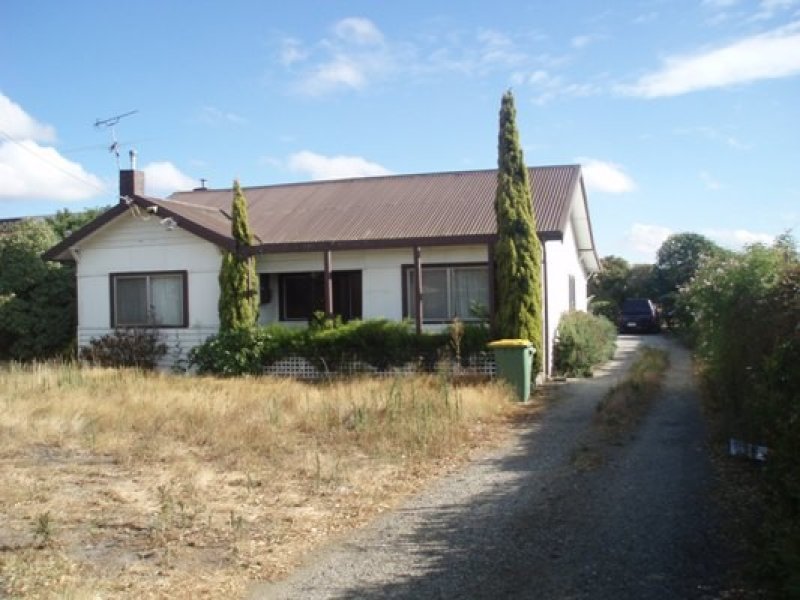 68 Bald Hill Road, Pakenham, Vic 3810 Property Details