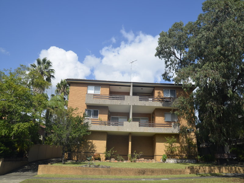 4/13 Carnarvon Street, Carlton, NSW 2218