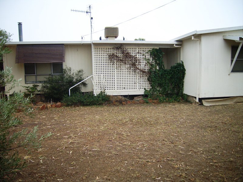 47 Macpherson St, Carnamah, WA 6517 Property Details