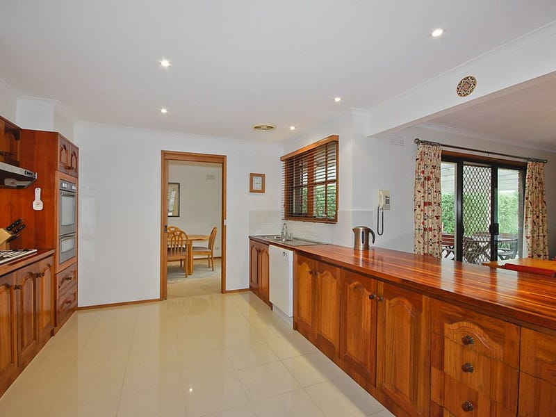 28 Chaucer Street, Hamlyn Heights, VIC 3215