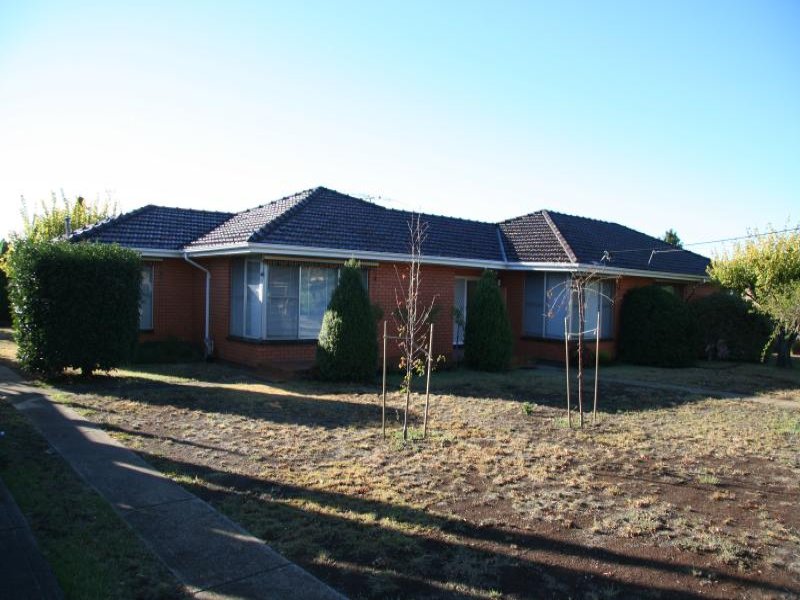 8 Emil Court, Melton, VIC 3337