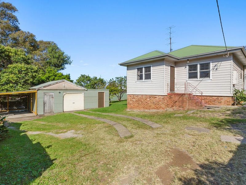 15 Robertson Street, Coniston, NSW 2500
