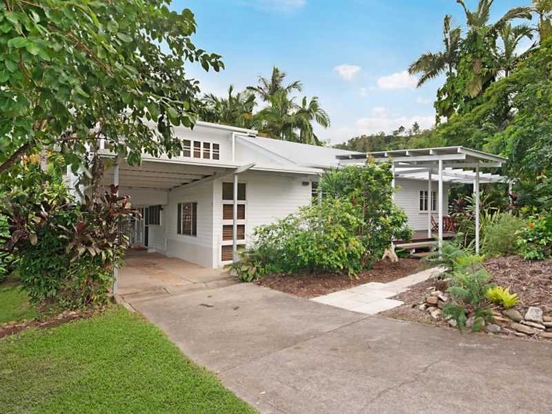 147 Hillview Crescent, Whitfield, Qld 4870 Property Details