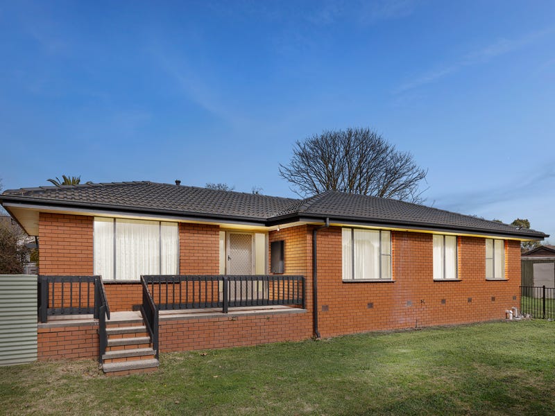 37 Raglan Street, Lancefield, Vic 3435 House for Sale