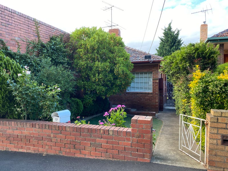 17 Woodland Street, Essendon, VIC 3040