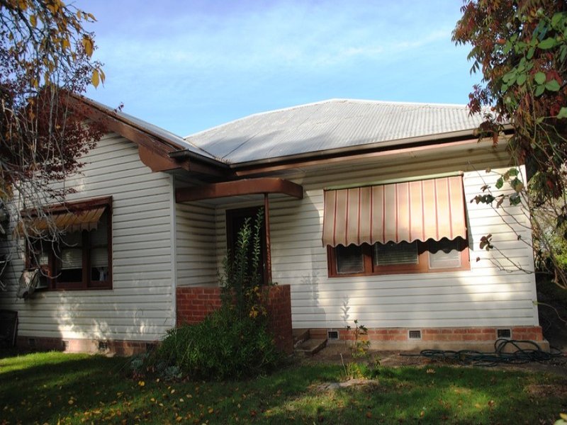 12 Lawrence Street, Myrtleford, VIC 3737