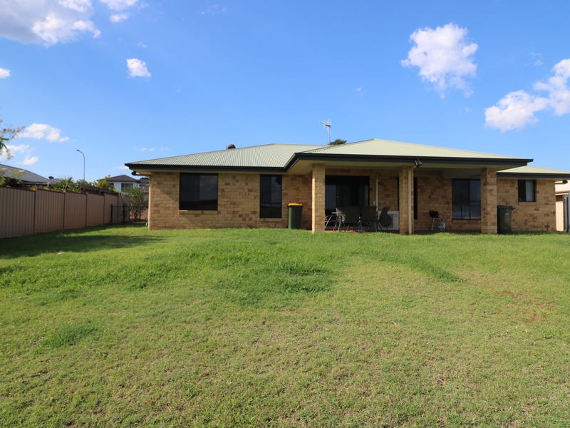 27 Pioneer Ave, Childers, Qld 4660 Property Details