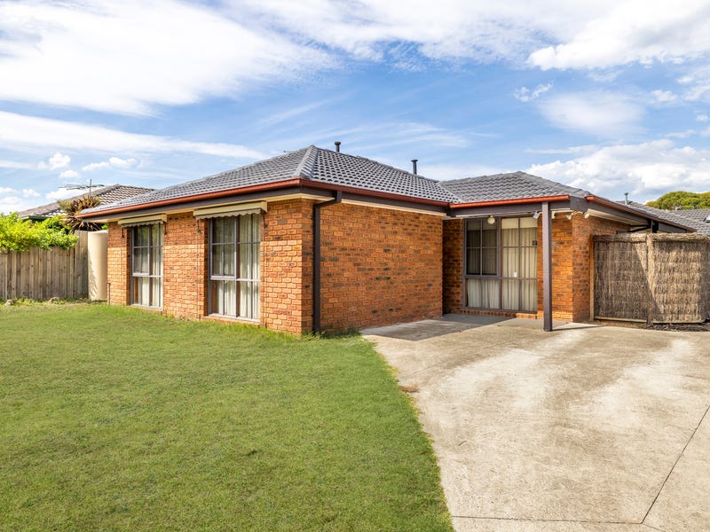 31 Kingston Avenue, Pakenham, Vic 3810 Property Details