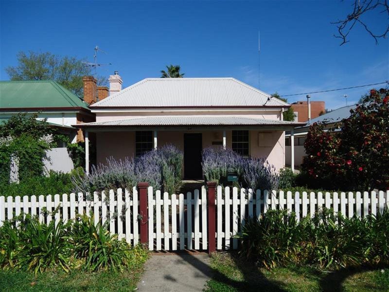 54 Kincaid Street, Wagga Wagga, NSW 2650