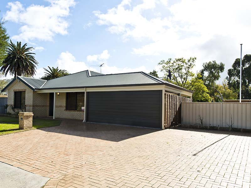 51 Palmerston St, Bassendean, WA 6054 Property Details