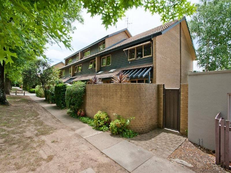 14/11 Howitt Street, Kingston, ACT 2604 Property Details