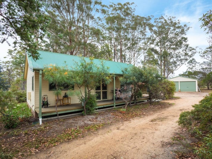 32 Armstrong Drive, Kalaru, NSW 2550
