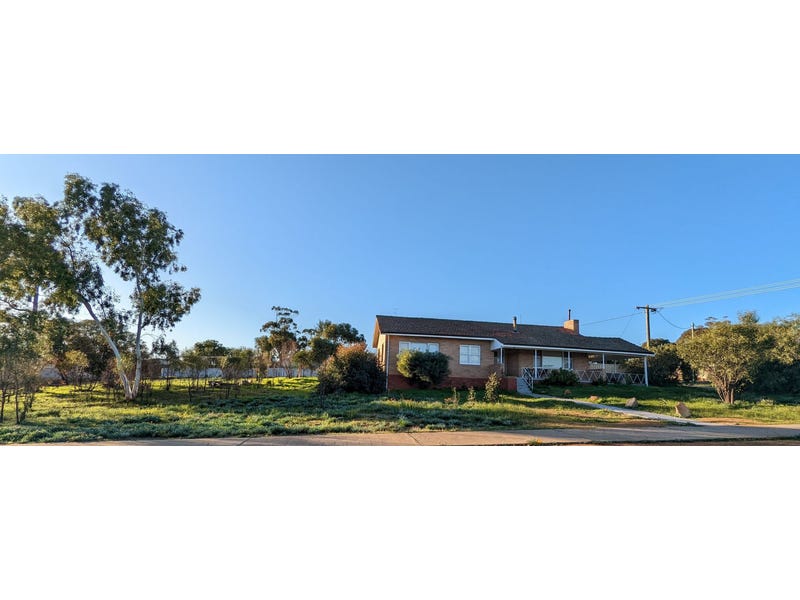 64 Raglan St, Pingelly, WA 6308 Property Details