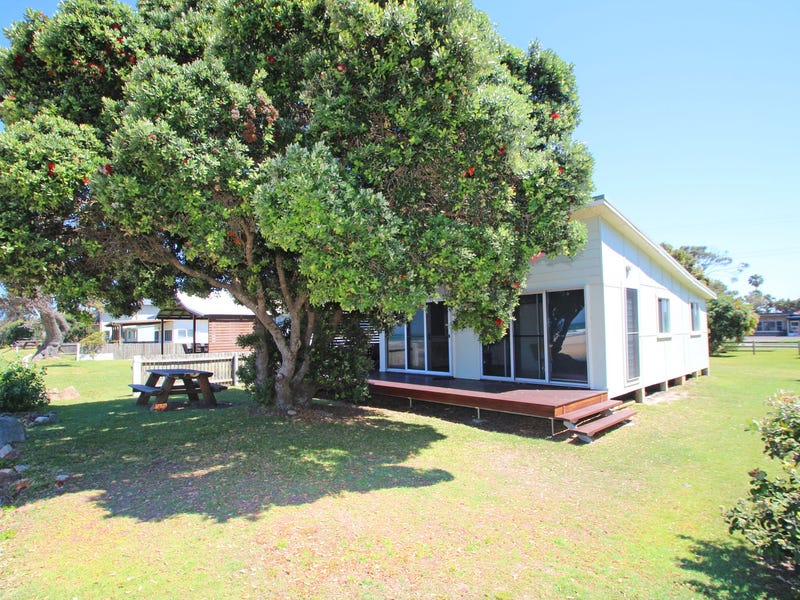 21 Ocean Road, Brooms Head, NSW 2463