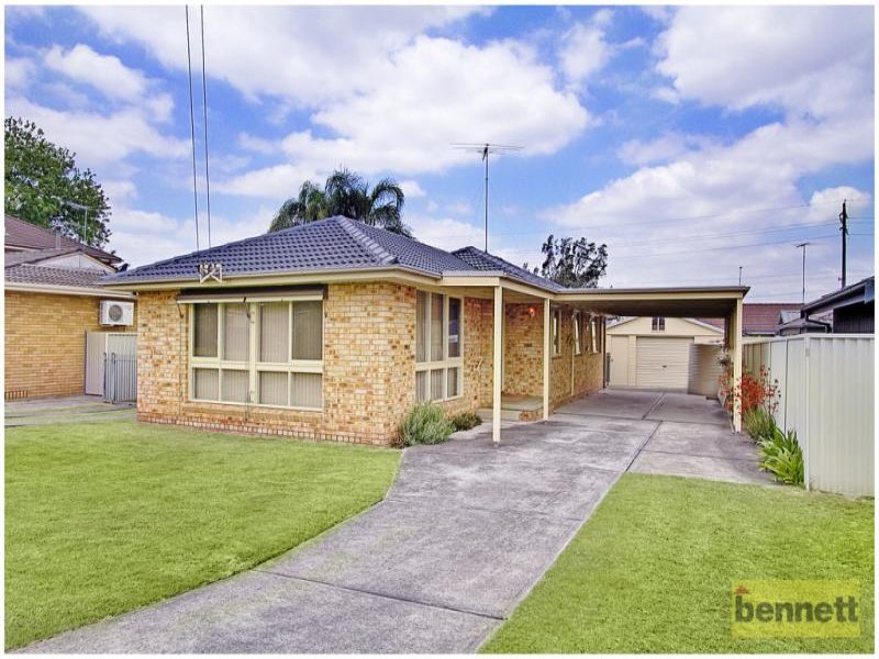 33 Brentwood Avenue, Hobartville, NSW 2753