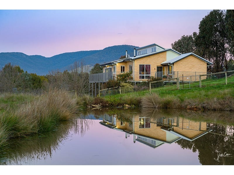 25 Robinson Lane, Yackandandah, VIC 3749