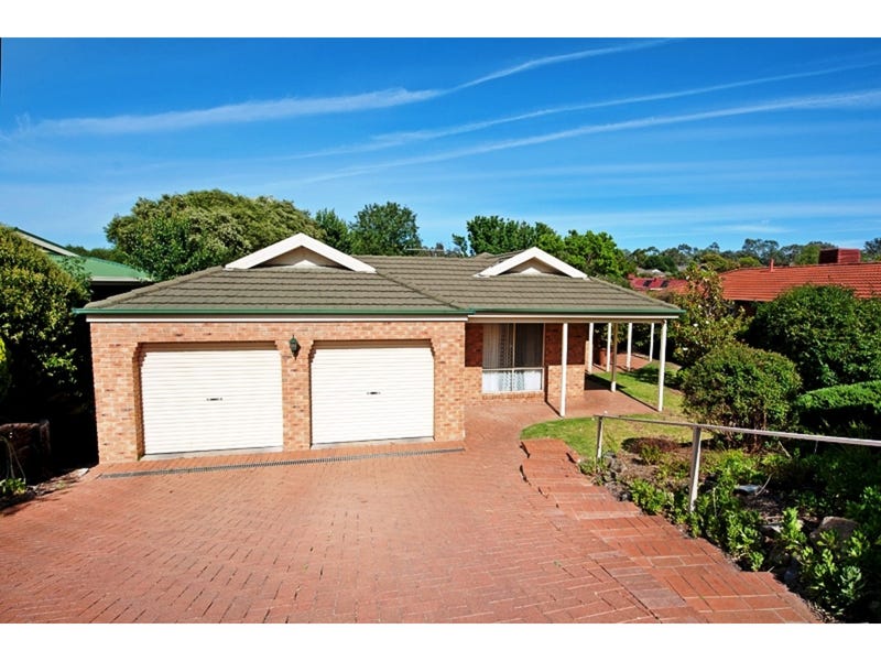 11 Doulton Drive, West Albury, NSW 2640