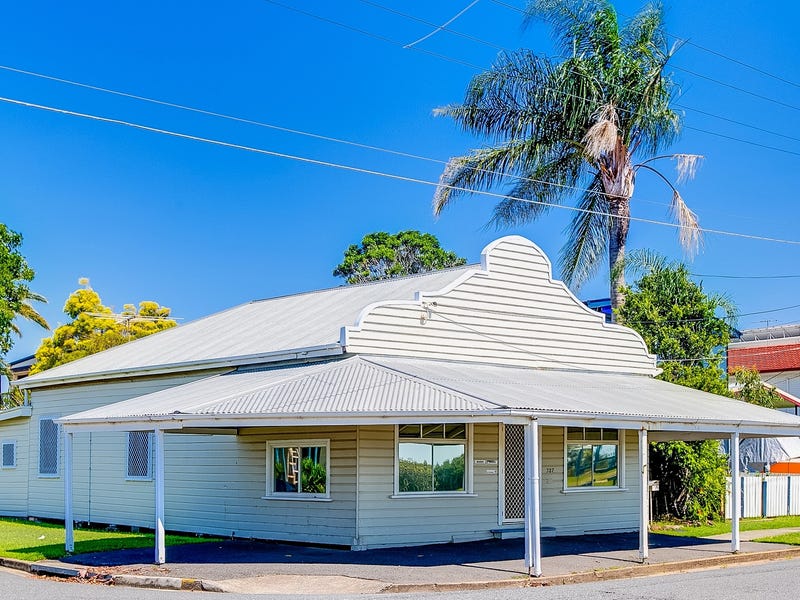 737 Esplanade, Lota, QLD 4179