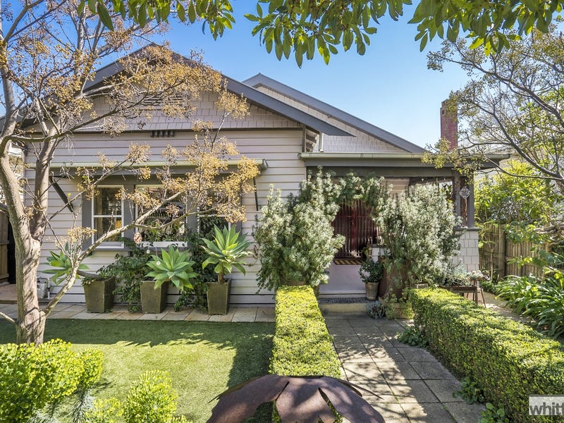 12 Meakin Street, East Geelong, VIC 3219