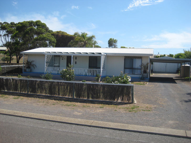 60 Esplanade, Point Turton, SA 5575