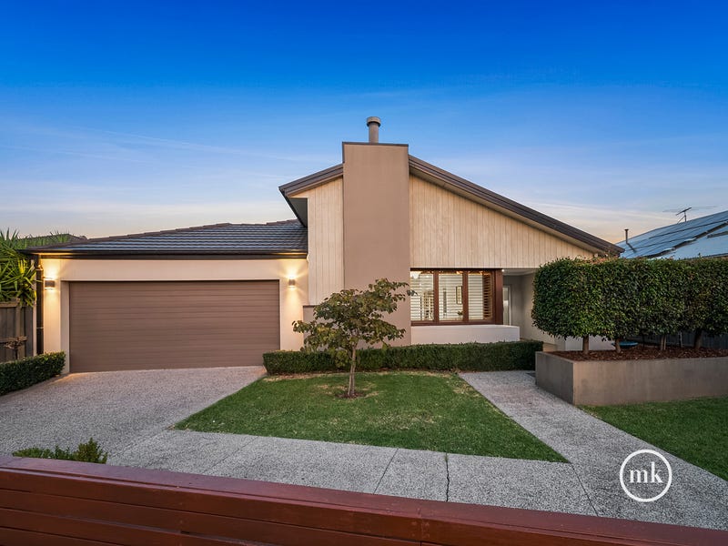 11 Vantage Point Boulevard, Doreen, Vic 3754 Property Details