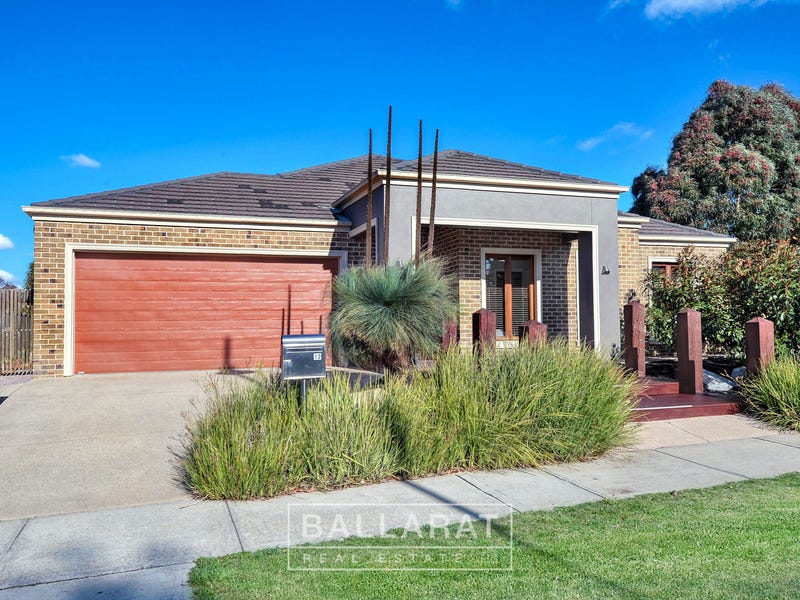 12 Macarthur Park Boulevard, Miners Rest, VIC 3352