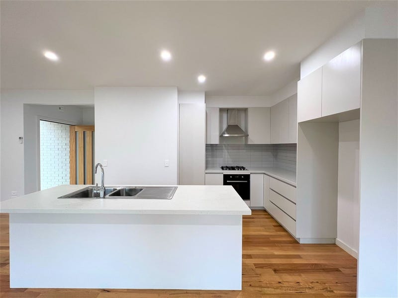 27 Victoria Street, Rippleside, VIC 3215