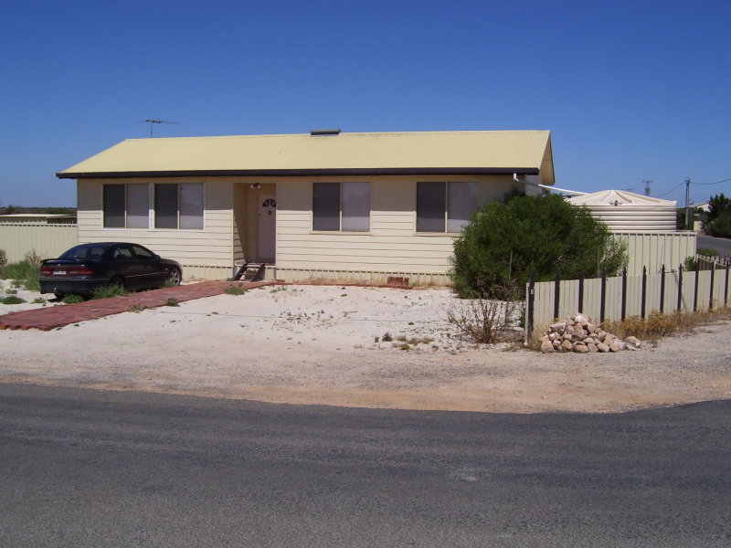 1 Shearwater Way, Thompson Beach, SA 5501