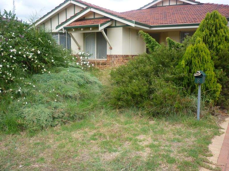 8 Emerald Court, Maida Vale, WA 6057