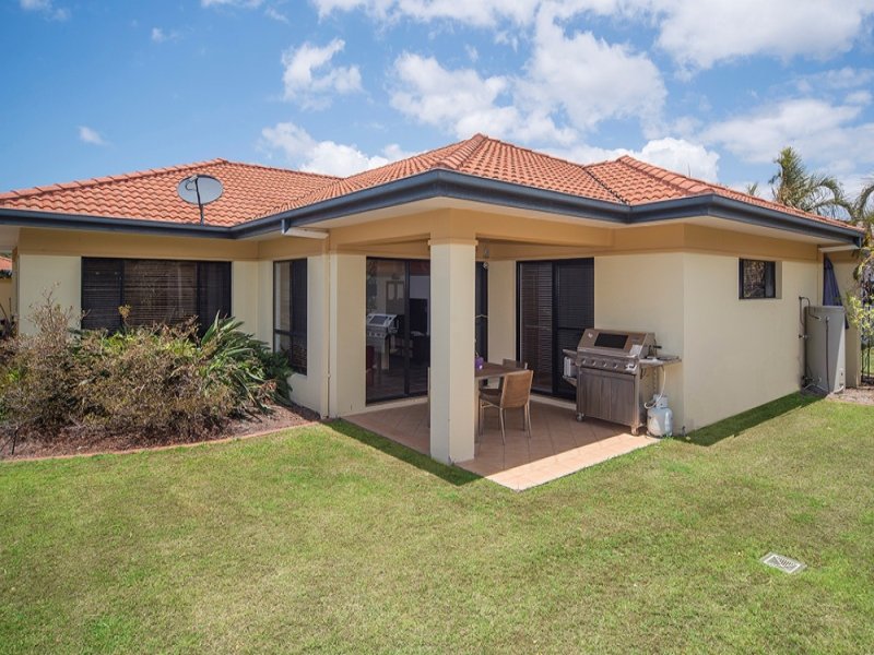 2027 Gracemere Gardens Court, Hope Island, QLD 4212