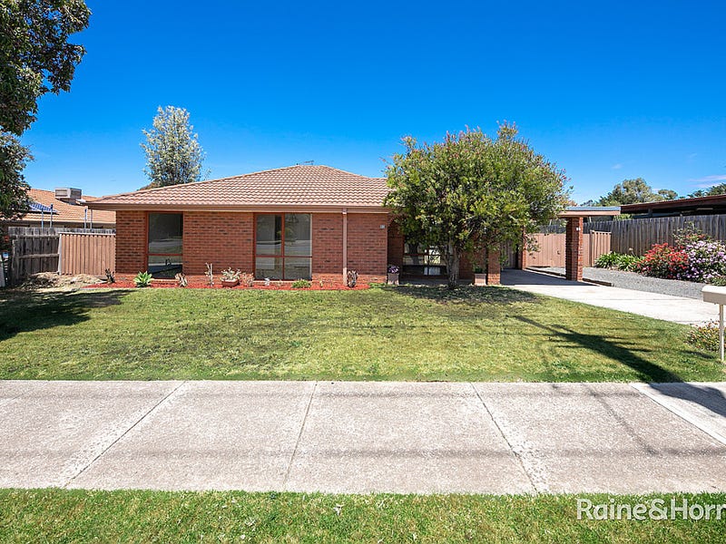 83 Mitchells Lane, Sunbury, Vic 3429 Property Details