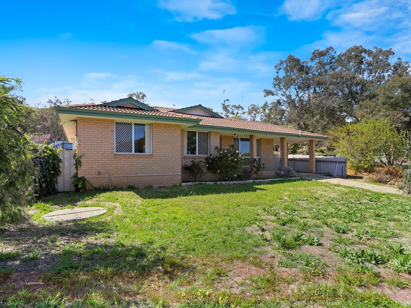 18 Nangip Crescent, Darkan, WA 6392 Property Details