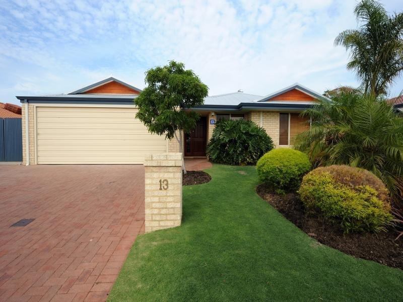 13 Holyrood Close, Orelia, WA 6167 Property Details