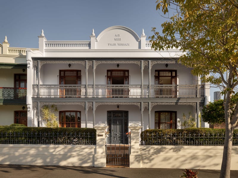 195 Gregory Terrace, Spring Hill, Qld 4000 Property Details