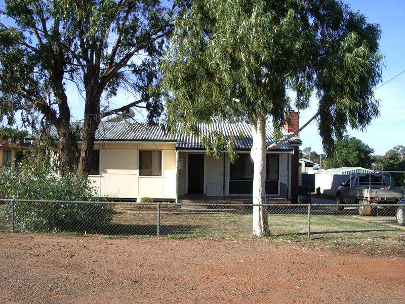 46 Slater Street, Carnamah, WA 6517