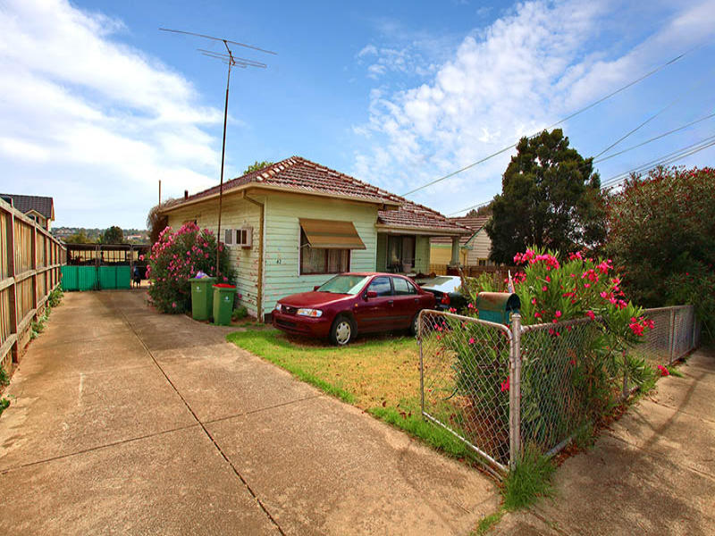 42 Bloomfield Avenue, Maribyrnong, VIC 3032