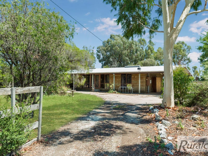 12 14 O'Briens Road, Cohuna, Vic 3568 Property Details