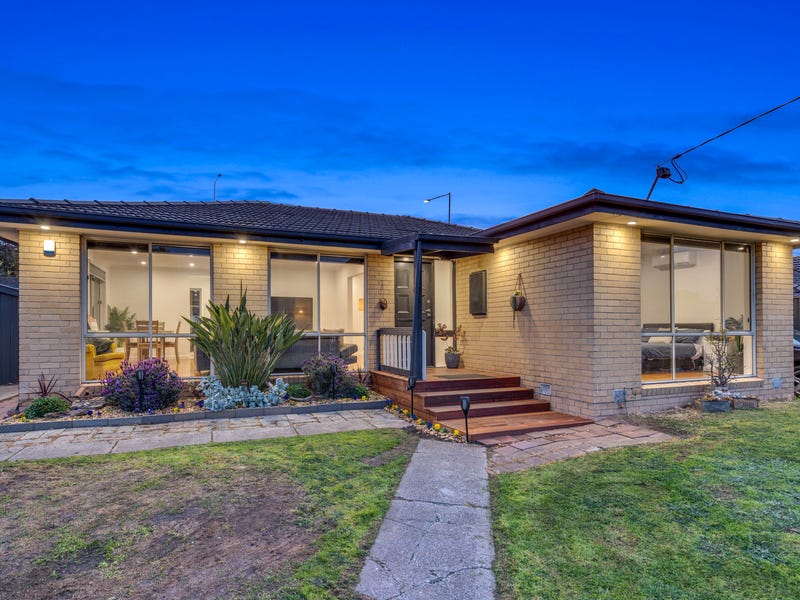 7 Fleetwood Court, Gladstone Park, VIC 3043