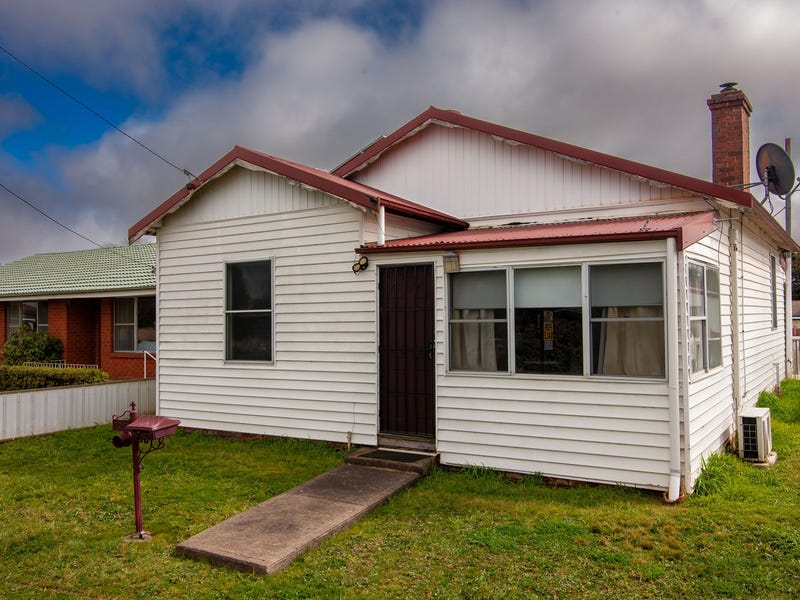 100 Laggan Road, Crookwell, NSW 2583 Property Details