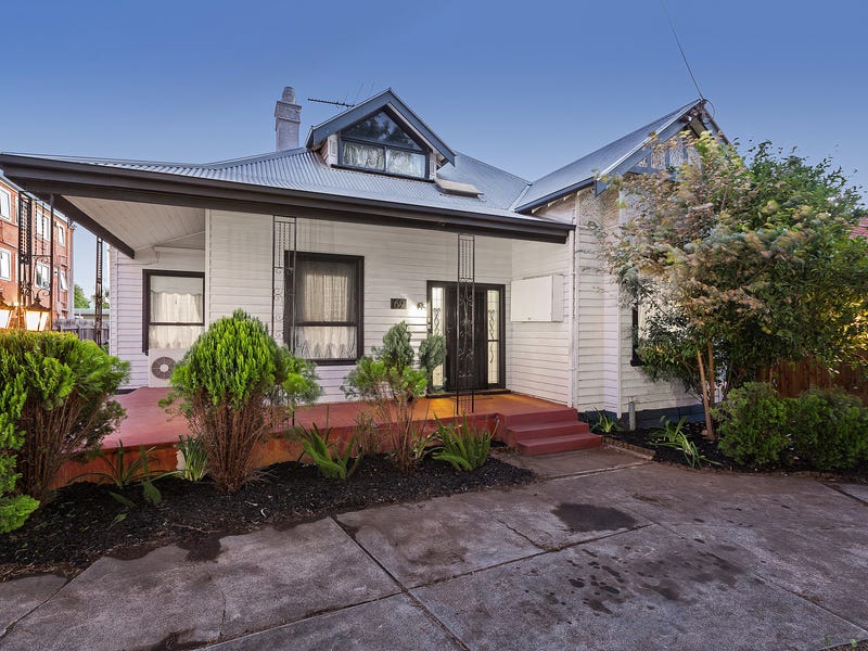 1/69 Ballarat Road, Footscray, Vic 3011 Property Details