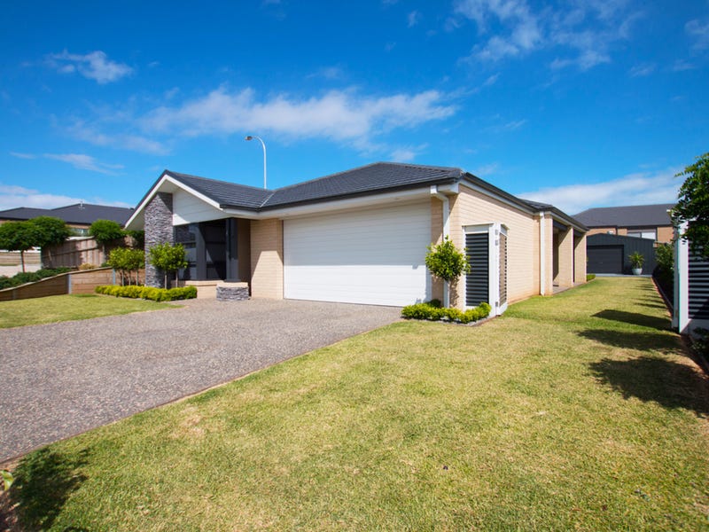 44 Sommerville Boulevard, Warrnambool, Vic 3280 Property Details