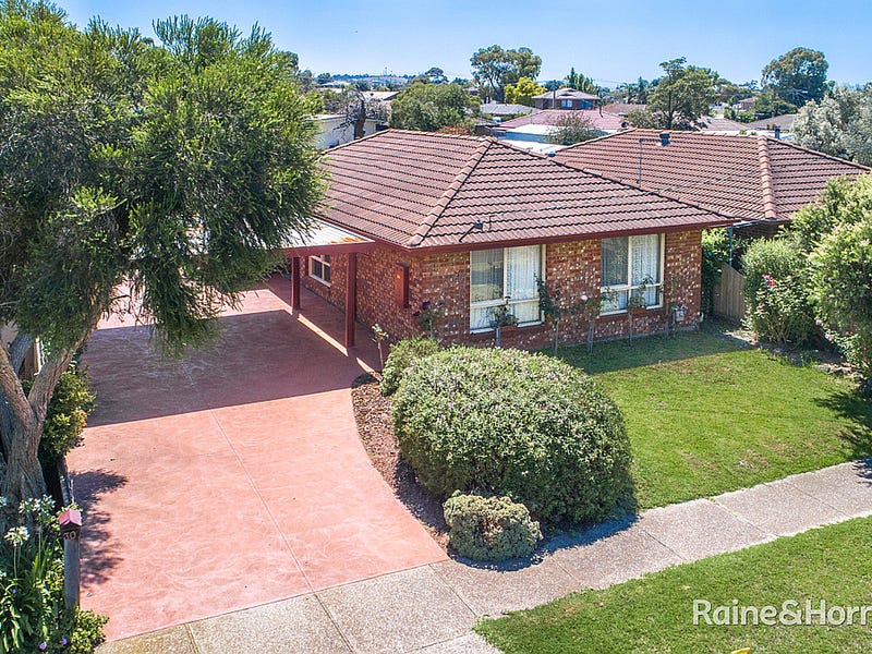 30 Colour Road, Diggers Rest, VIC 3427